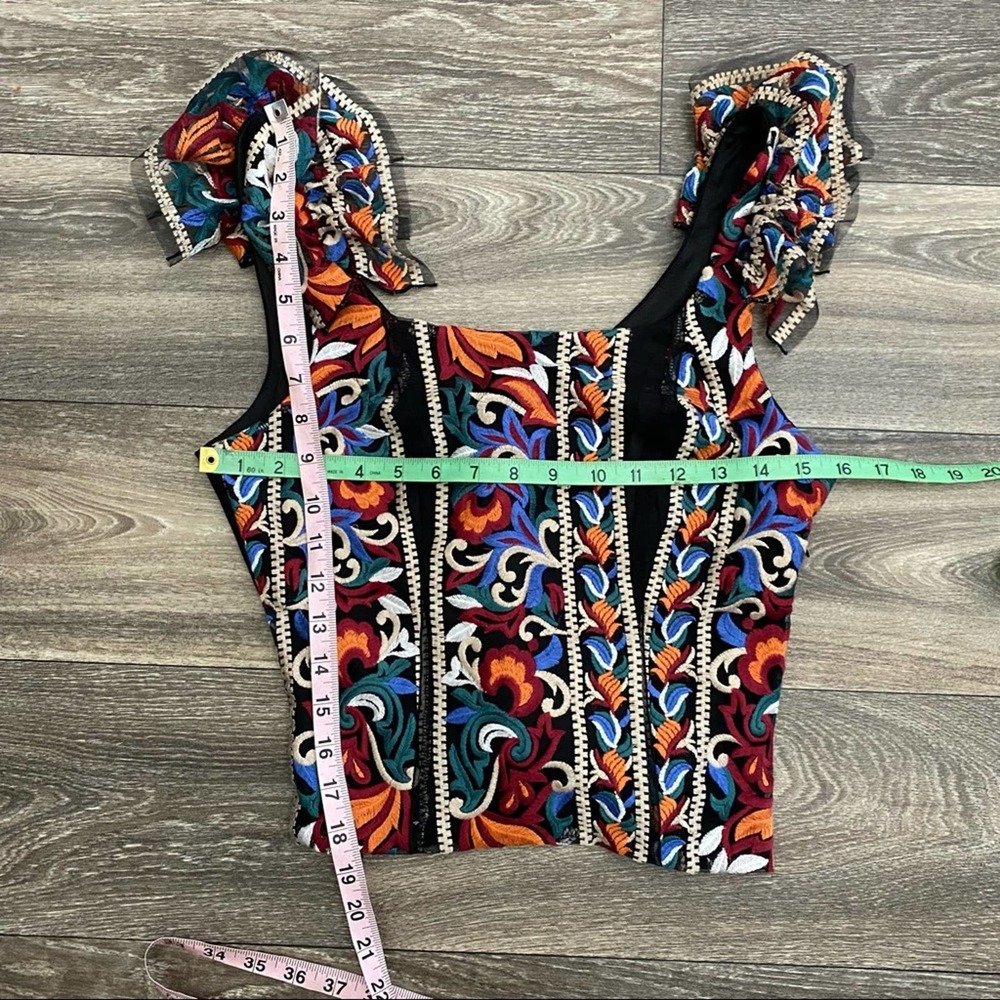 ANTHROPOLOGIE NEW Embroidered Ruffle Top - Picture 9 of 10